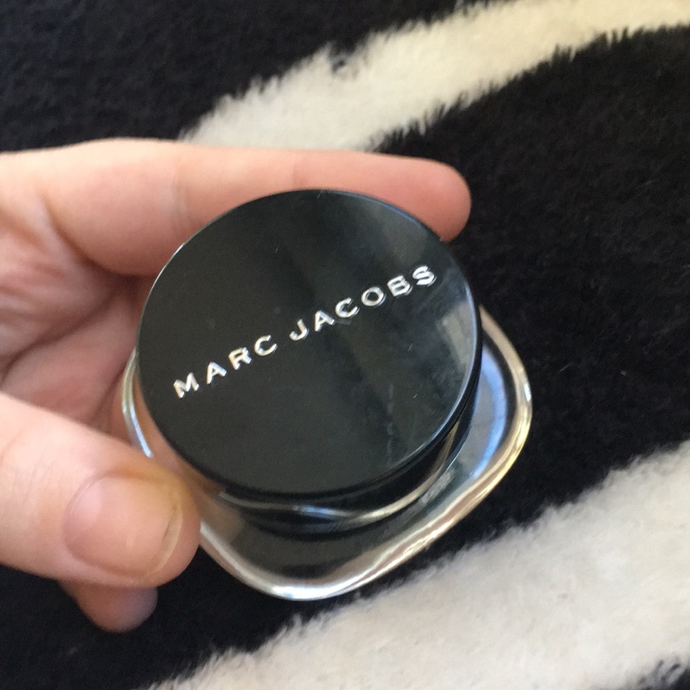 Marc Jacobs “Remarcable” concealer
